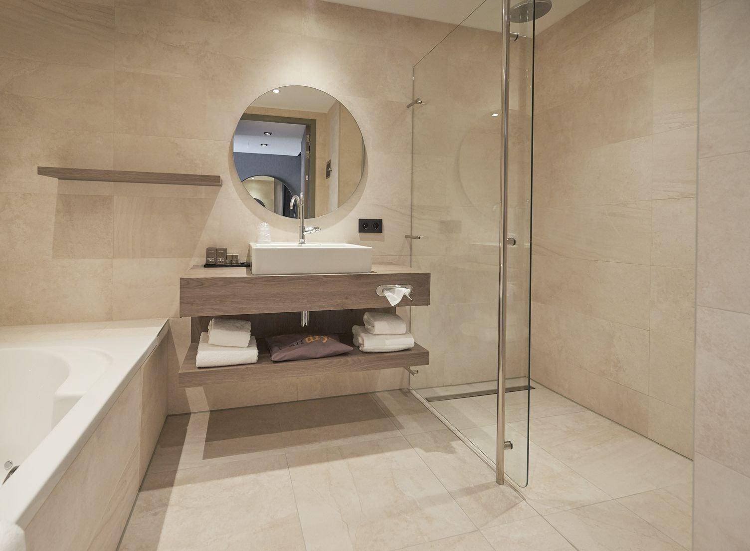 Van Der Valk Hotel Leeuwarden Kültér fotó