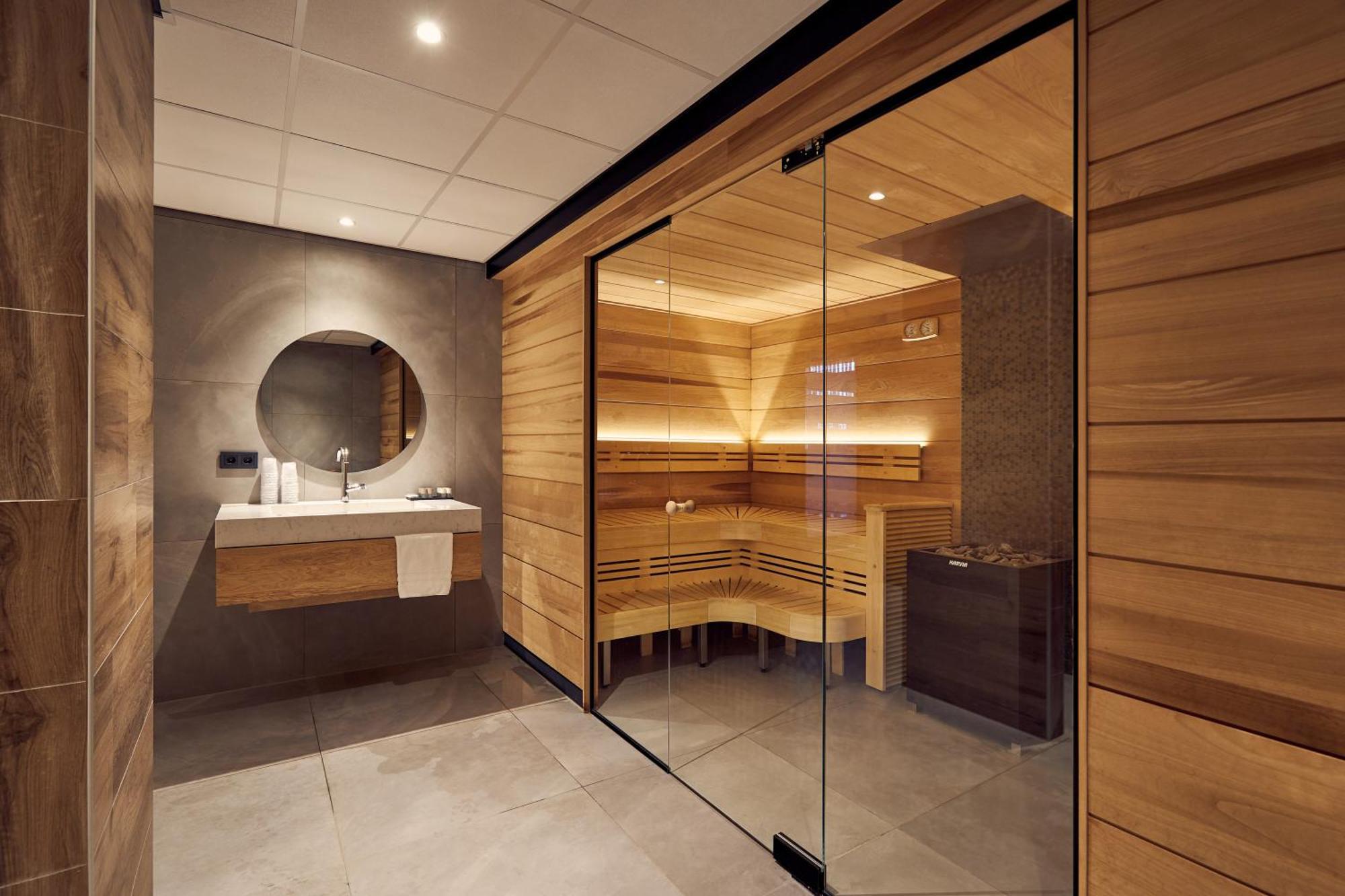 Van Der Valk Hotel Leeuwarden Kültér fotó