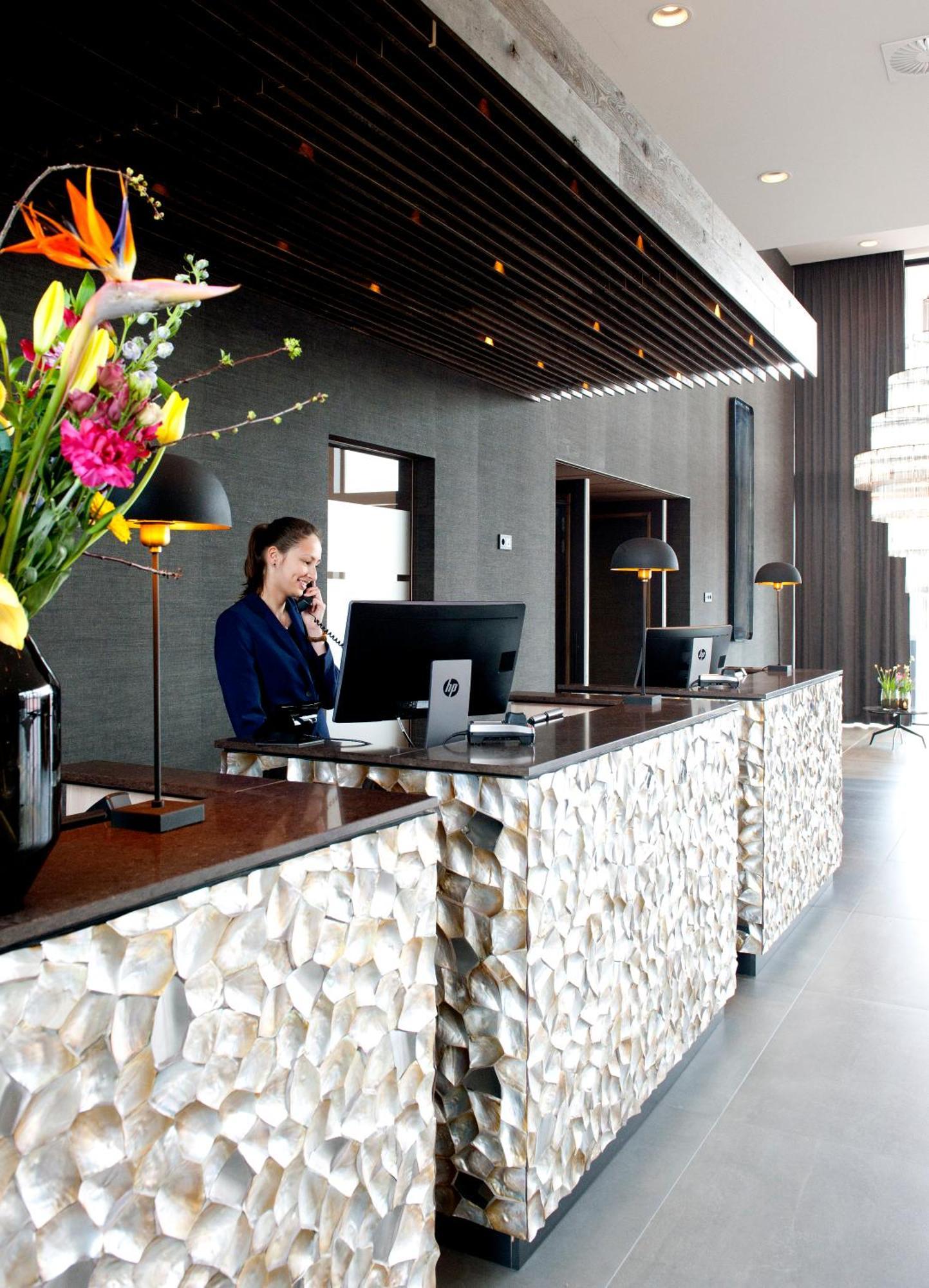 Van Der Valk Hotel Leeuwarden Kültér fotó
